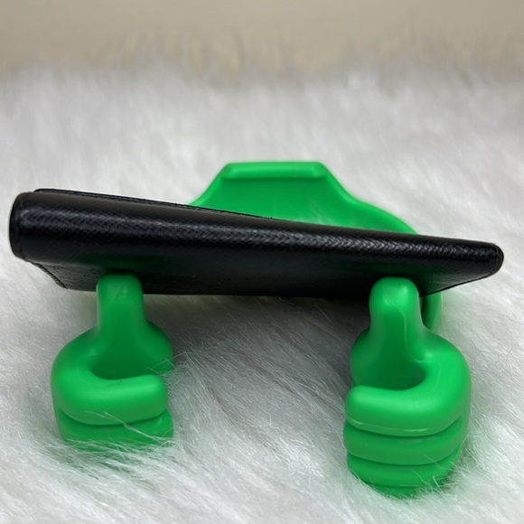 Prada 6 Key Holder - Picture 8 of 14